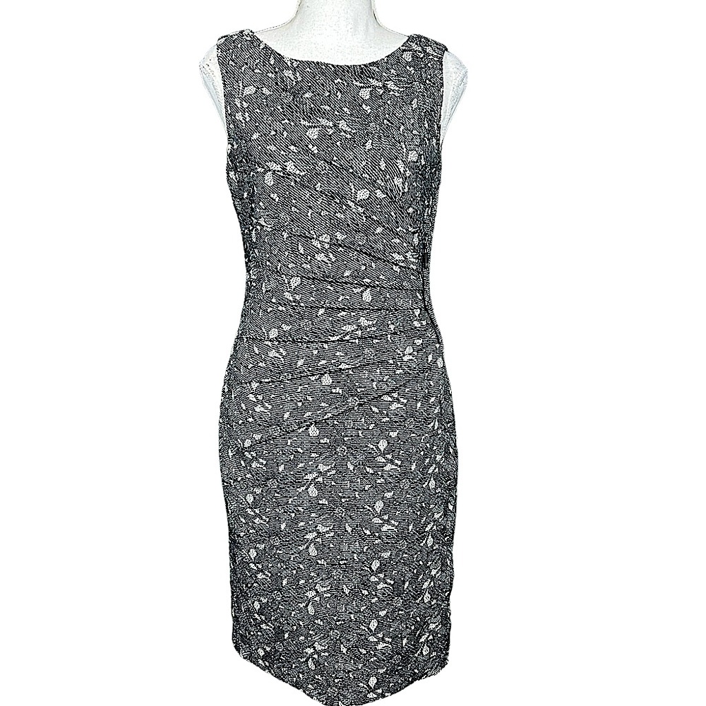 IVANKA TRUMP: Floral Sleeveless Starburst Dress -Size 4